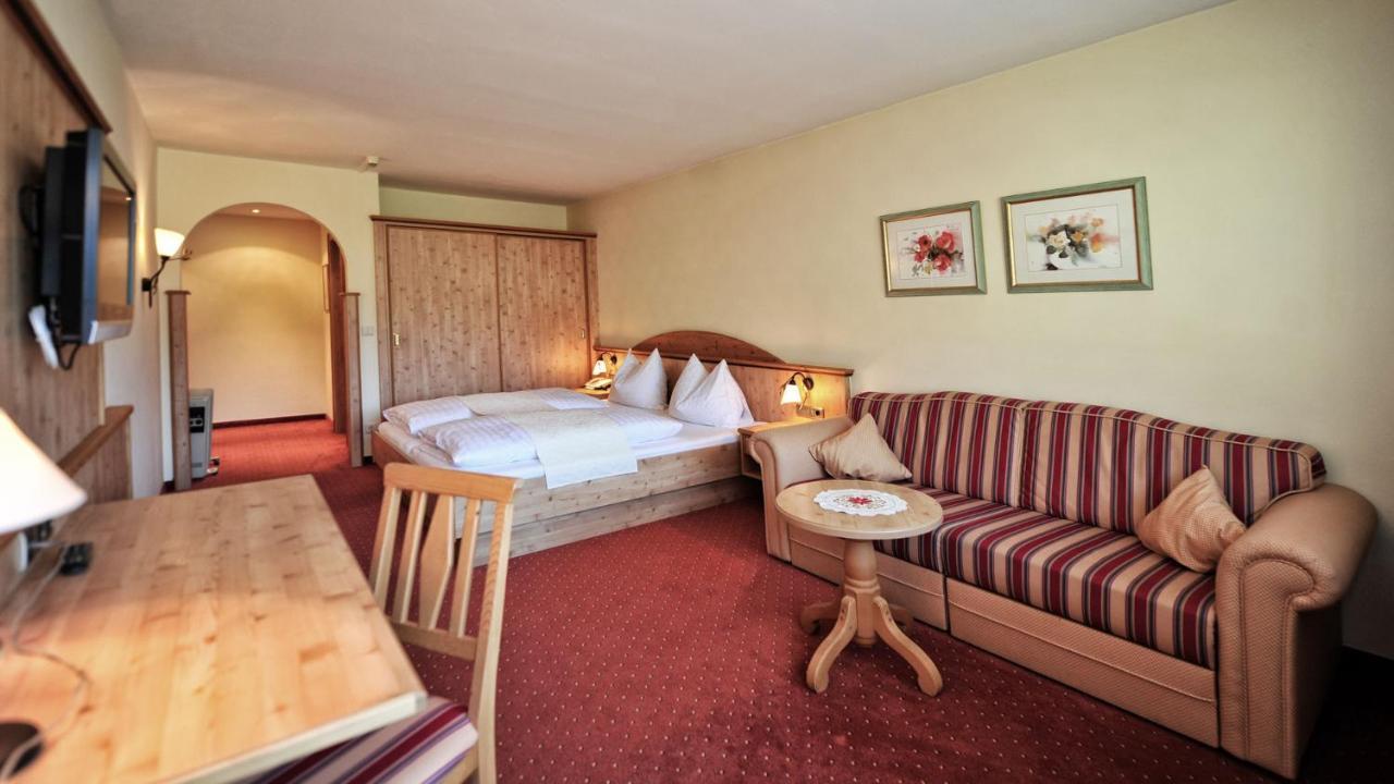 Hotel Koenigsblick By Keyone Fulpmes Bagian luar foto