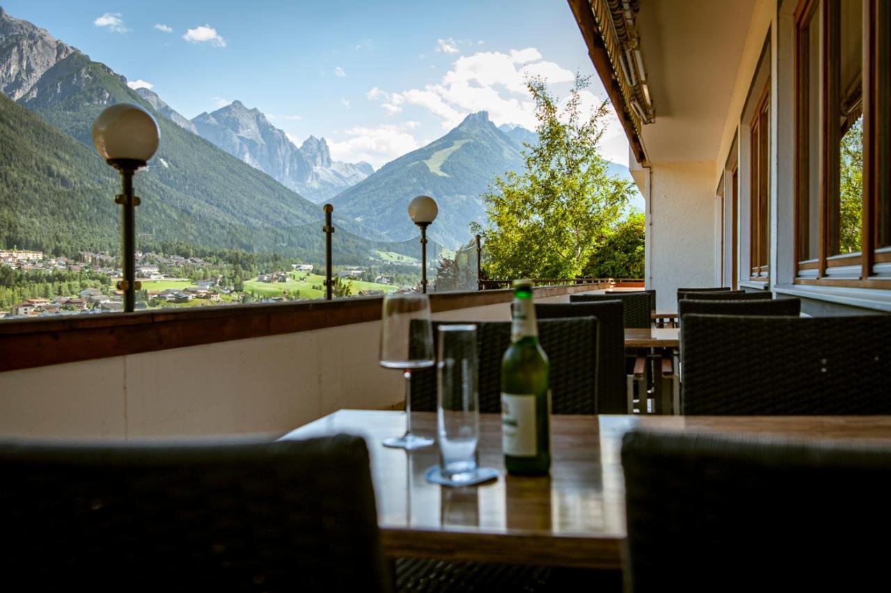 Hotel Koenigsblick By Keyone Fulpmes Bagian luar foto