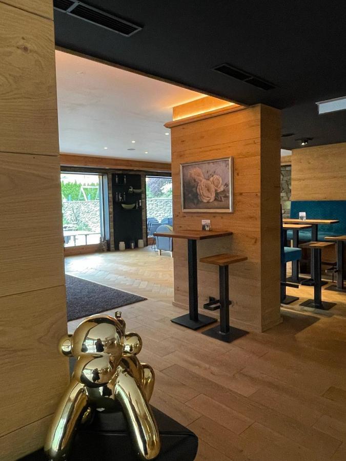 Hotel Koenigsblick By Keyone Fulpmes Bagian luar foto