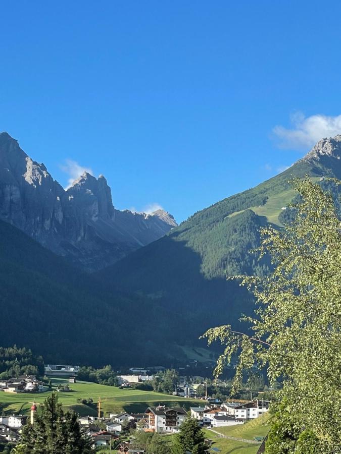 Hotel Koenigsblick By Keyone Fulpmes Bagian luar foto